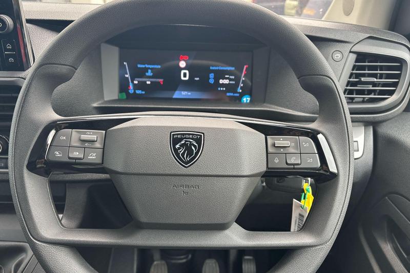 Used Peugeot Expert 202601169196842 22