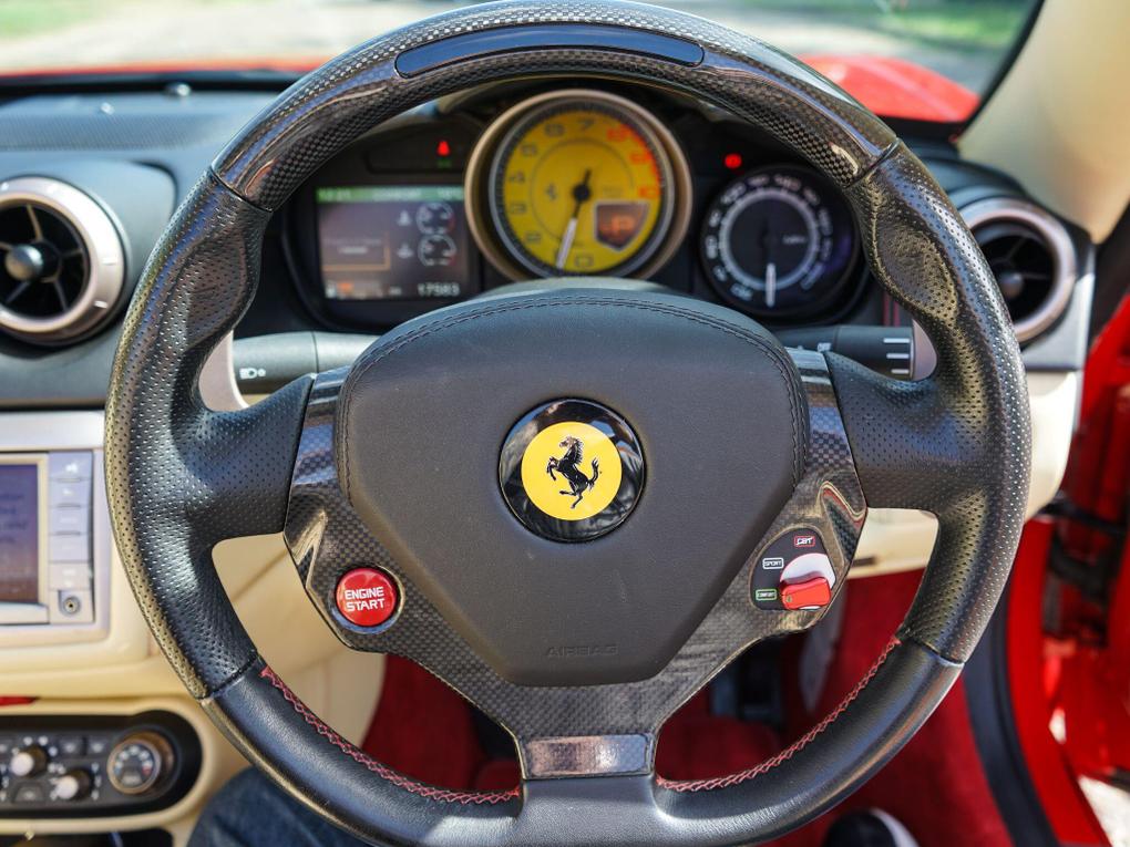 Used Ferrari California YJ10FFS 7
