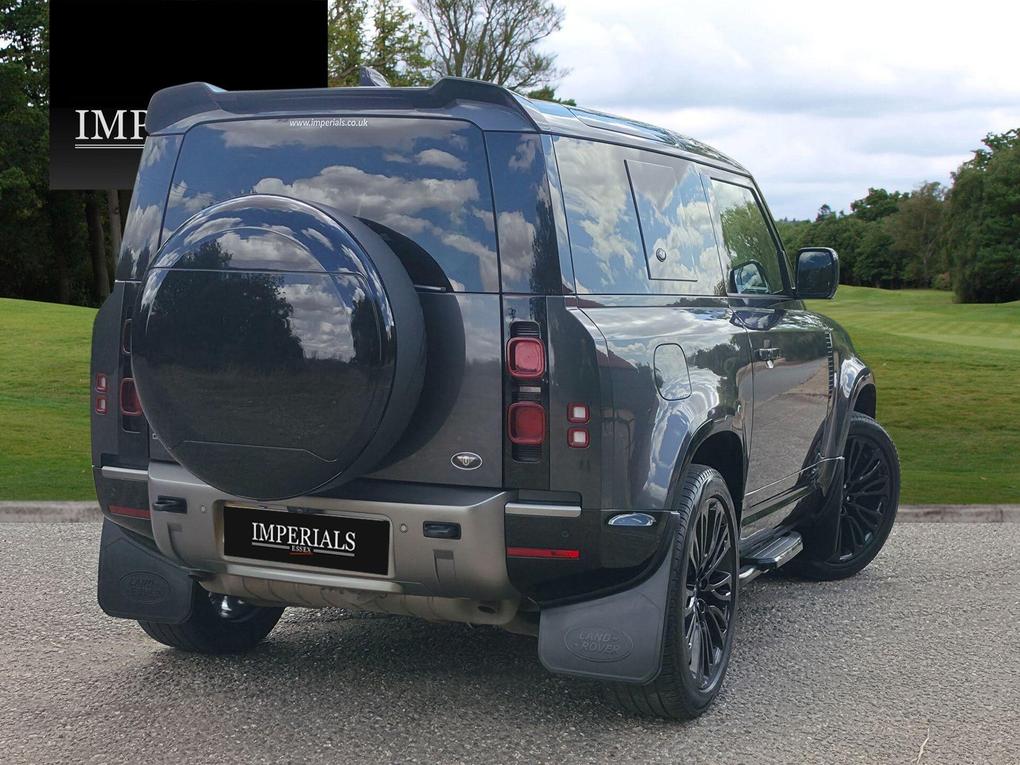 Used Land Rover Defender 90 MT21NDX 4