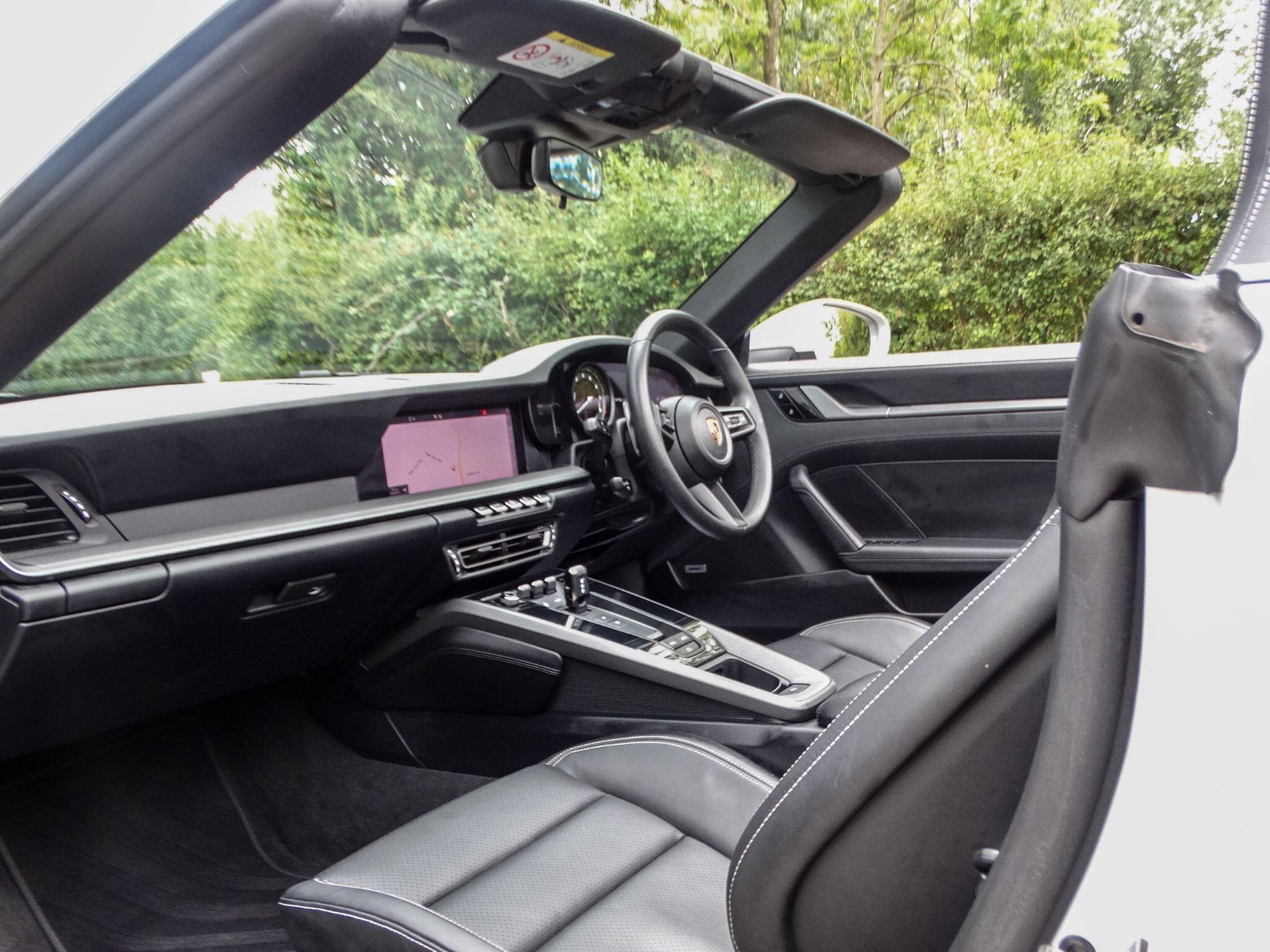 Porsche 911 3.0T 992 Carrera 4S PDK 4WD Euro 6 (s/s) 2dr — photo 14