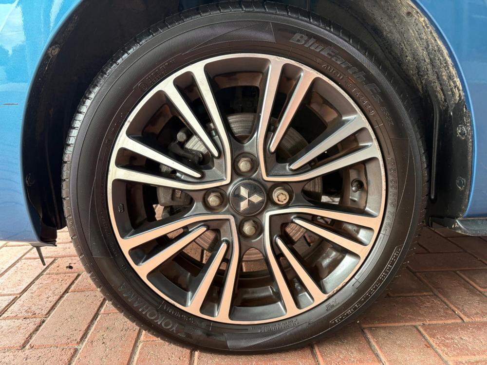 Used Mitsubishi Mirage Y26HEW 12