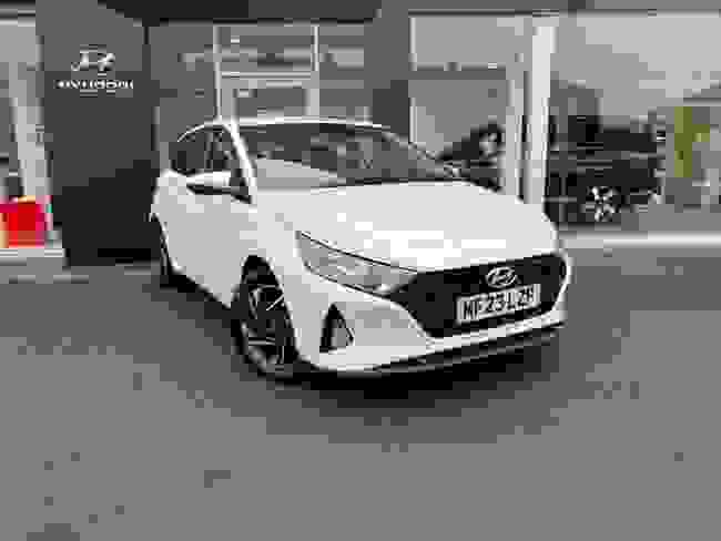 Used 2023 Hyundai i20 1.0 T-GDi MHEV SE Connect Euro 6 (s/s) 5dr White at West Riding