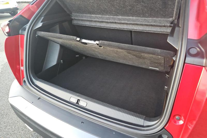 Used Peugeot 2008 SD74FRU 14