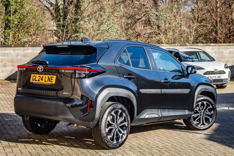 Used Toyota Yaris Cross GL24LNE 2