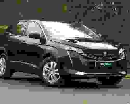 Peugeot 3008 1.5 BlueHDi Active Premium Euro 6 (s/s) 5dr Black at Startin Group