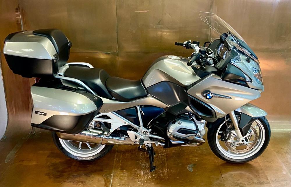 BMW R 1200 RT Photo at-df36c4e9713e4f3b8fd88ad8abd54576.jpg