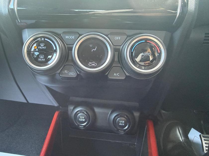 Suzuki Swift Photo at-df4eecbc43d64160a818e91b66983d49.jpg