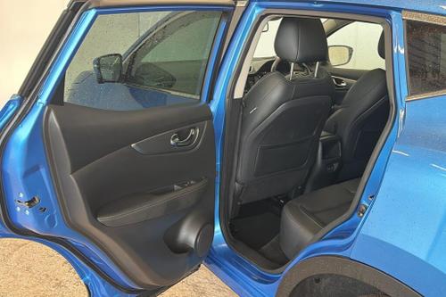 Nissan QASHQAI Photo at-df65280dbe804edc8c23a316b6fbd380.jpg
