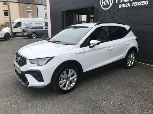 SEAT Arona Photo at-df767349eb354761b33d7661ac789b5d.jpg