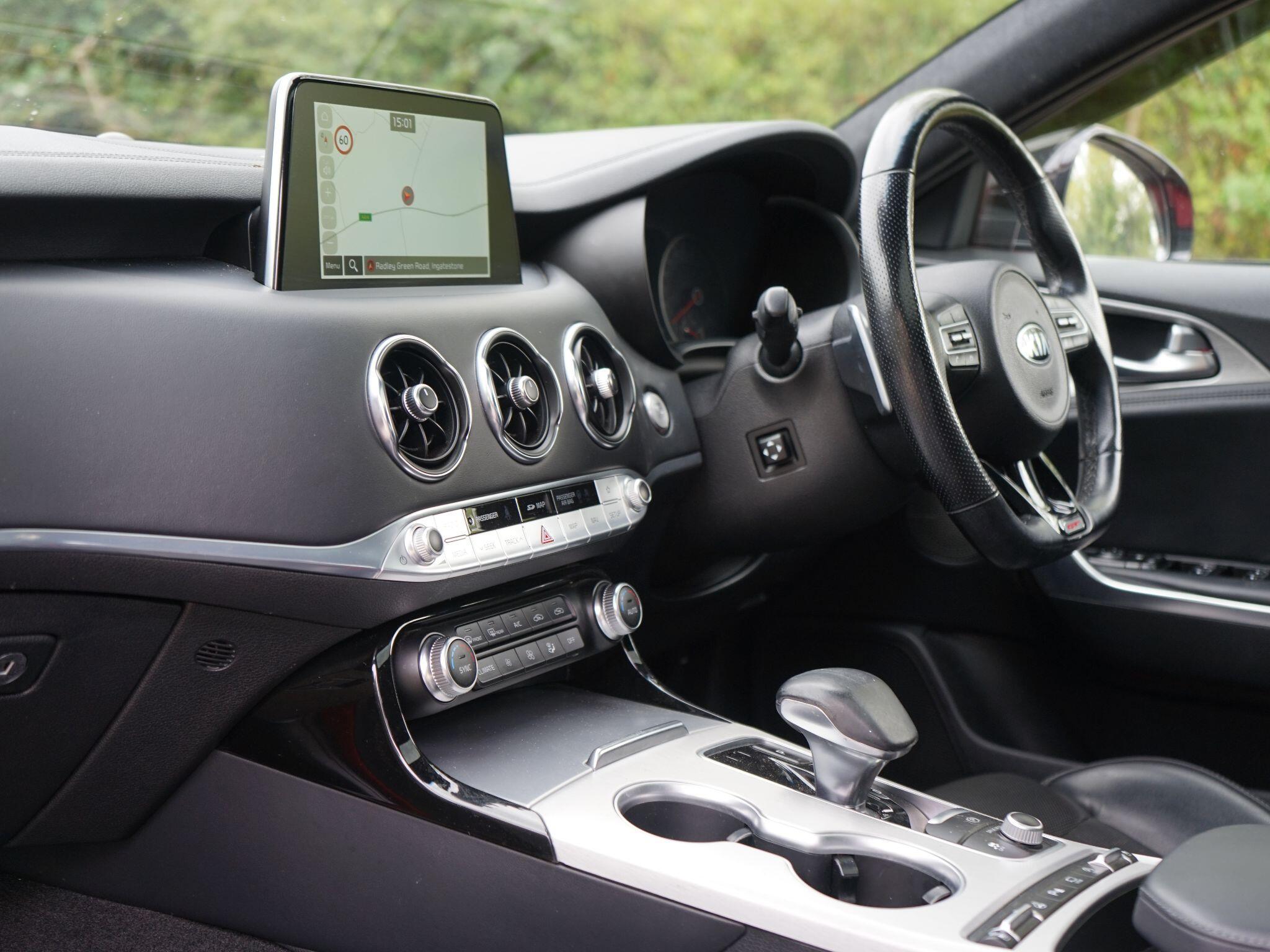 Kia Stinger 3.3 T-GDi V6 GT S Gran Turismo Auto Euro 6 (s/s) 5dr — photo 20