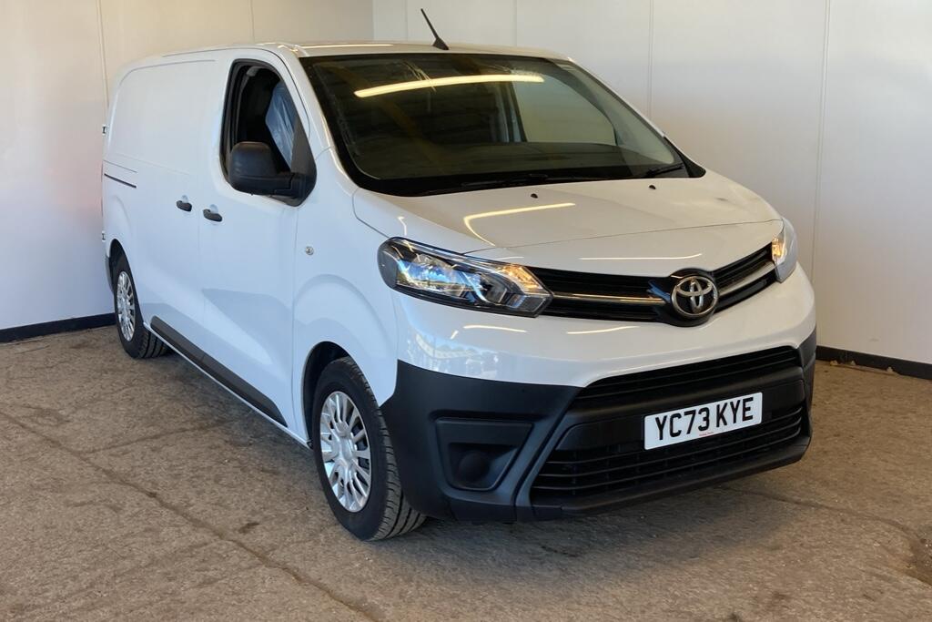 2023 TOYOTA PROACE