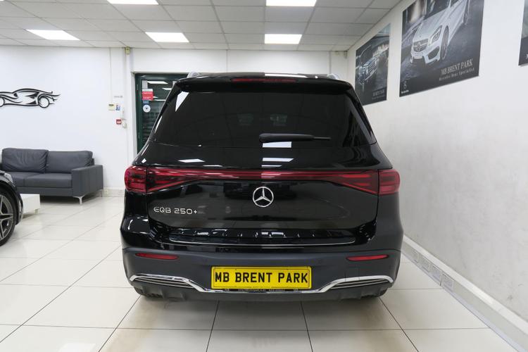 Used Mercedes-Benz EQB PO24WLC 6