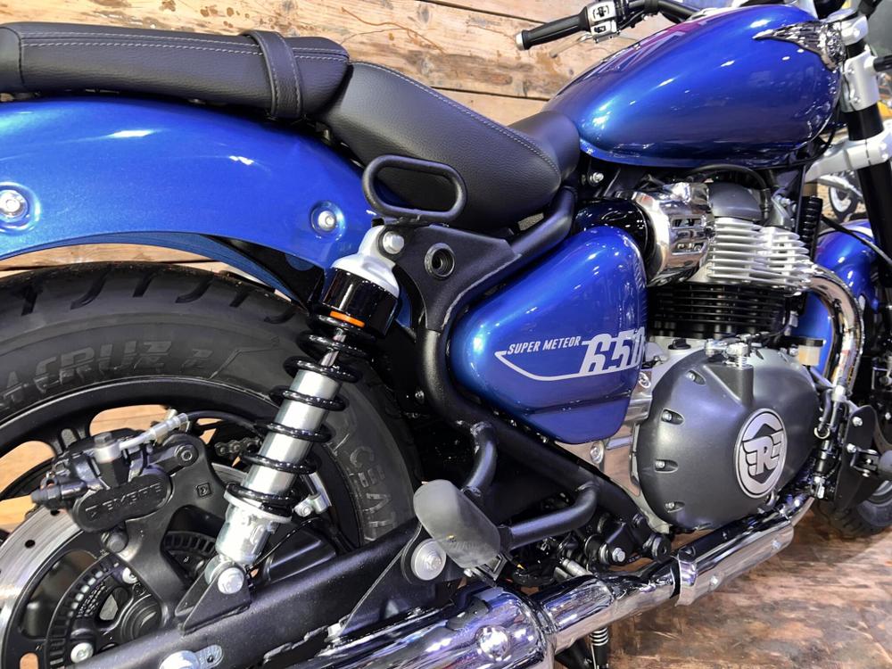 Royal Enfield Super Meteor 650 Photo at-e04b9d95f8f248daa734be6e6bb457b5.jpg