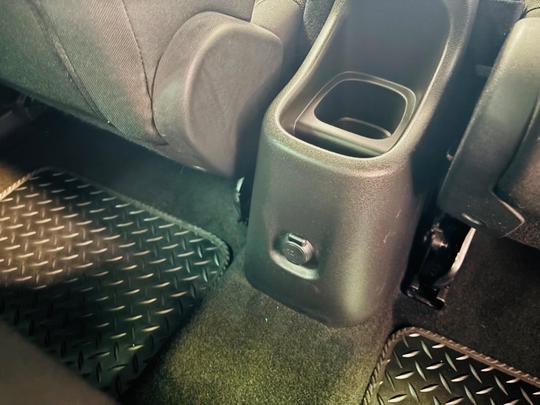 Citroen C3 Aircross Photo at-e06b8d55479b4163a96b976bc691d2ea.jpg