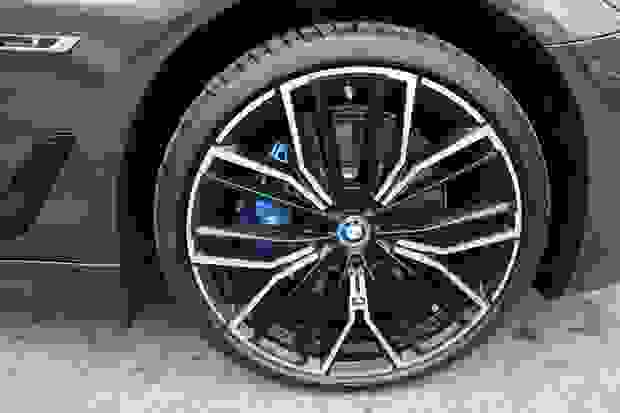 BMW 5 Series Photo at-e070599dc80748dbbd9ac4816beda6e8.jpg