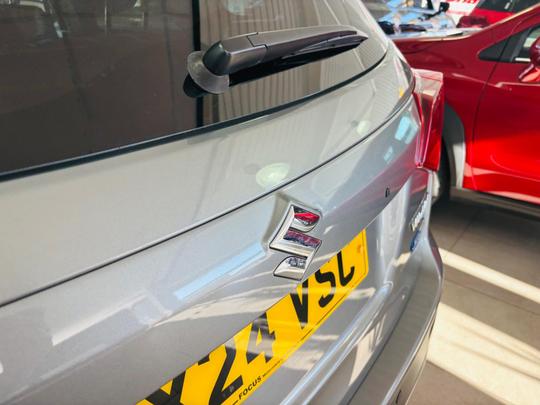 Suzuki Vitara Photo at-e08c0d913fe245c689cbd56f536f32f7.jpg