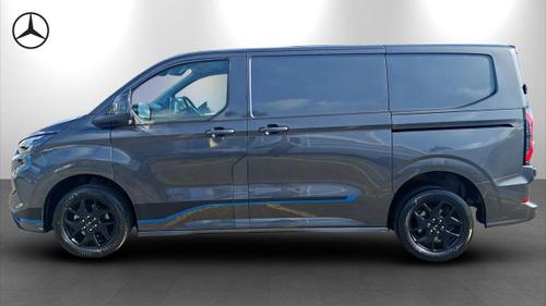 Ford Transit Custom Photo at-e0c6bcd7e3db434c9c0cb47d63a3af4e.jpg