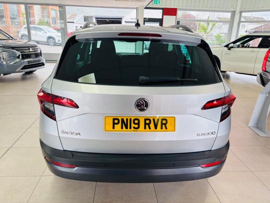Skoda Karoq Photo at-e0f16b69a5d440f8ad05ae6d74bc5429.jpg
