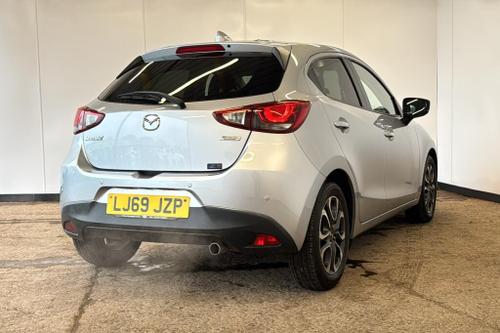 Mazda 2 Photo at-e0f4f4a5c9184982aa09e87baf0ac200.jpg