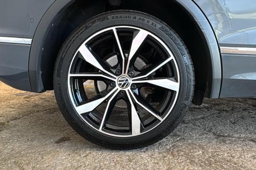 Volkswagen TIGUAN Photo at-e12187112e674c91a1b5c5b65c879a21.jpg