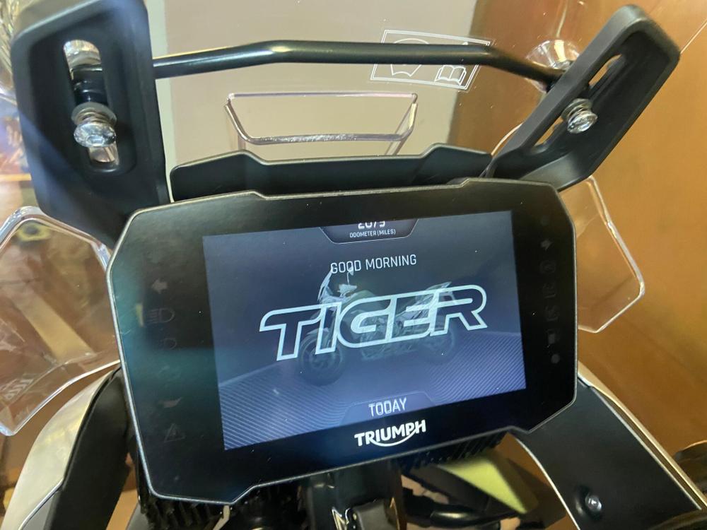 TRIUMPH Tiger 900 Photo at-e1762d27854248d0a00e6bc82df548d9.jpg