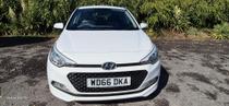 Hyundai i20 Photo 1