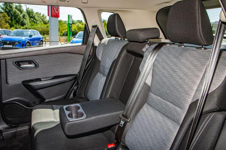 Used Nissan X-Trail PG73EHH 9