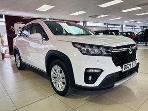 Suzuki S-Cross Photo 0
