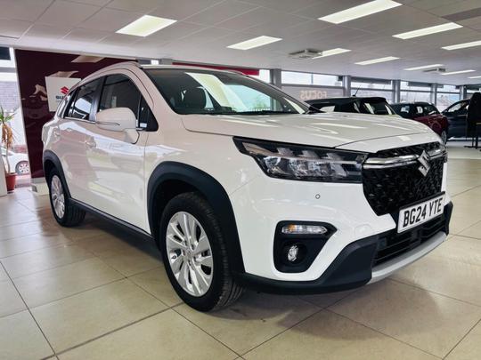 Suzuki S-Cross Photo at-e18e35ef00464e05964b02e43467ea54.jpg