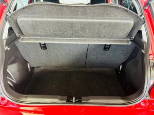 Suzuki Swift Photo 20