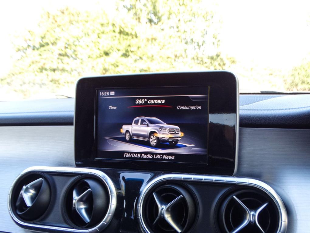 Used Mercedes-Benz X Class BF68EPX 24