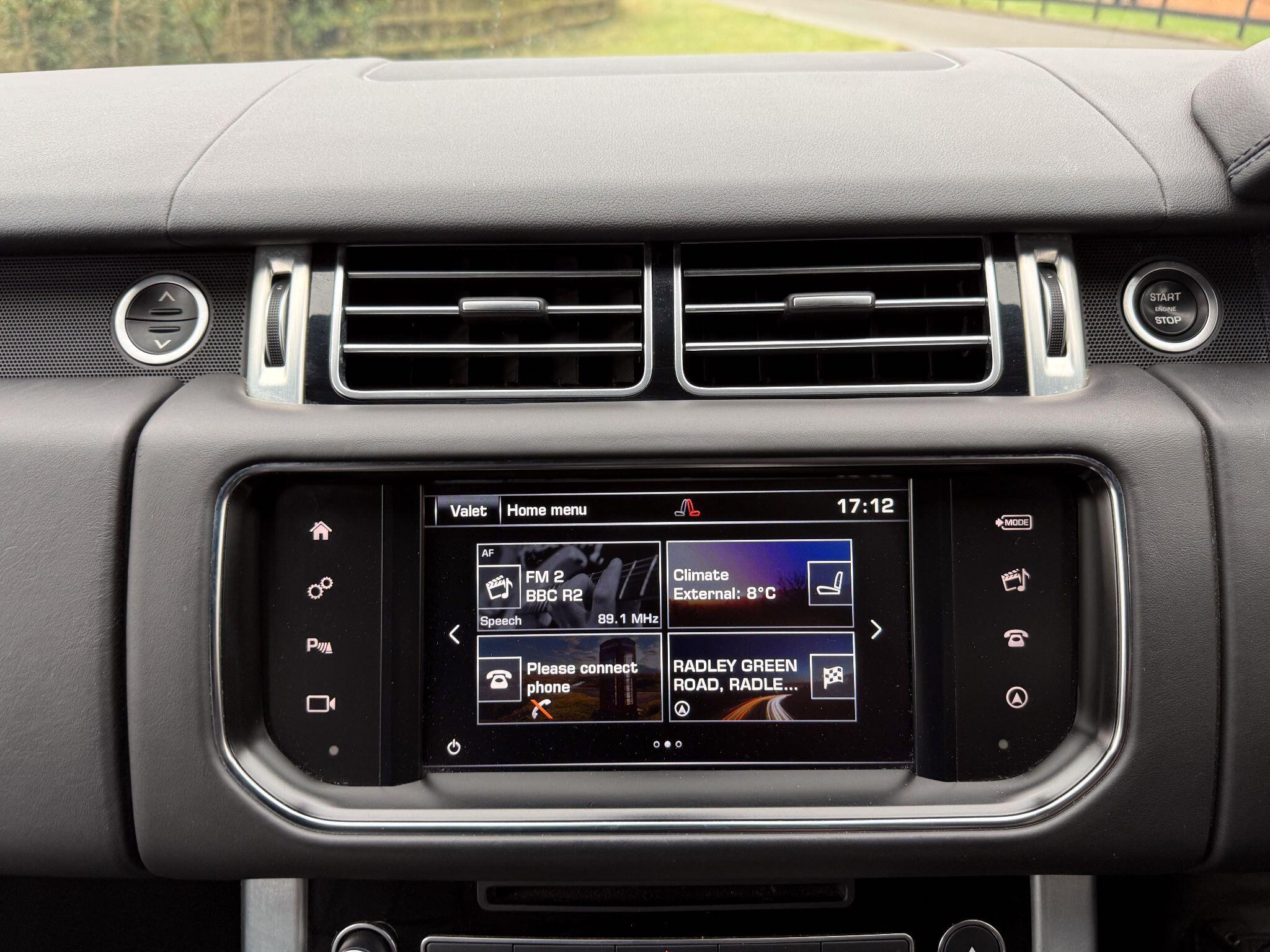 Land Rover Range Rover 3.0 TD V6 Vogue Auto 4WD Euro 6 (s/s) 5dr — photo 19