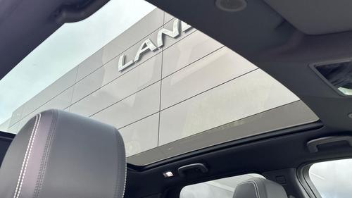 Land Rover Discovery Sport Photo at-e1dfcf1e160548d3906486f669a868c4.jpg