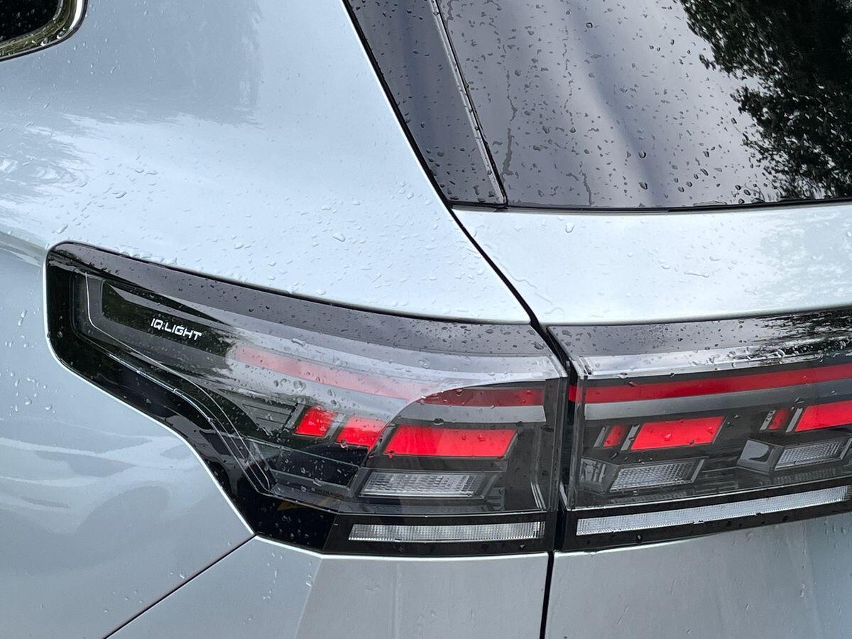 Volkswagen Tiguan Photo at-e1e01104c6184dc393539ae28bff1f6b.jpg