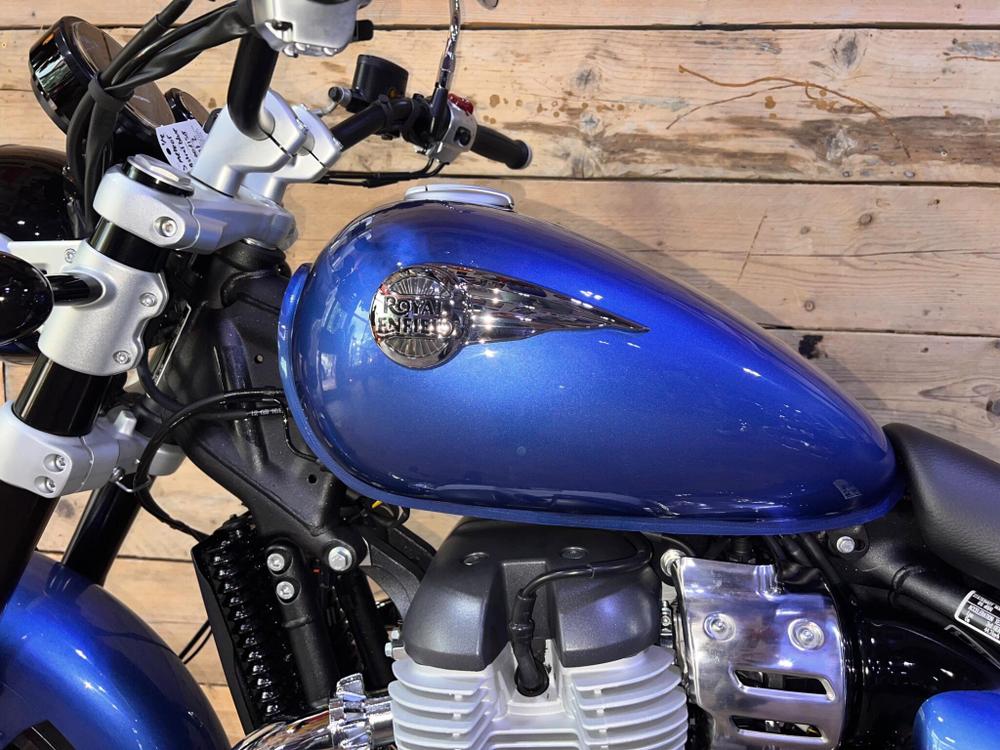 Royal Enfield Super Meteor 650 Photo at-e27aae5faa6242f68a1ce69fa2e56305.jpg