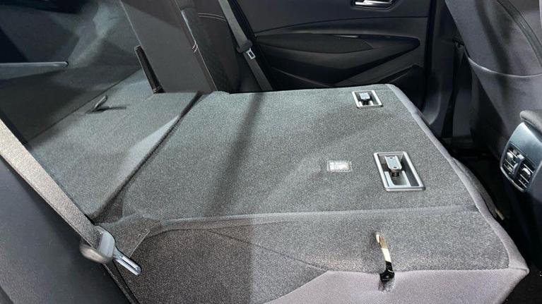Used Toyota Corolla FL75SRU 15