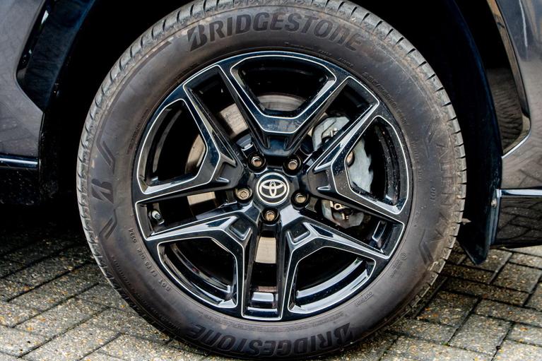 Used Toyota RAV4 GU74OKO 20