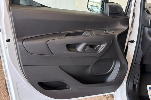 Citroen BERLINGO Photo at-e2fad0cfad2f445f908c04f14fe252d6.jpg