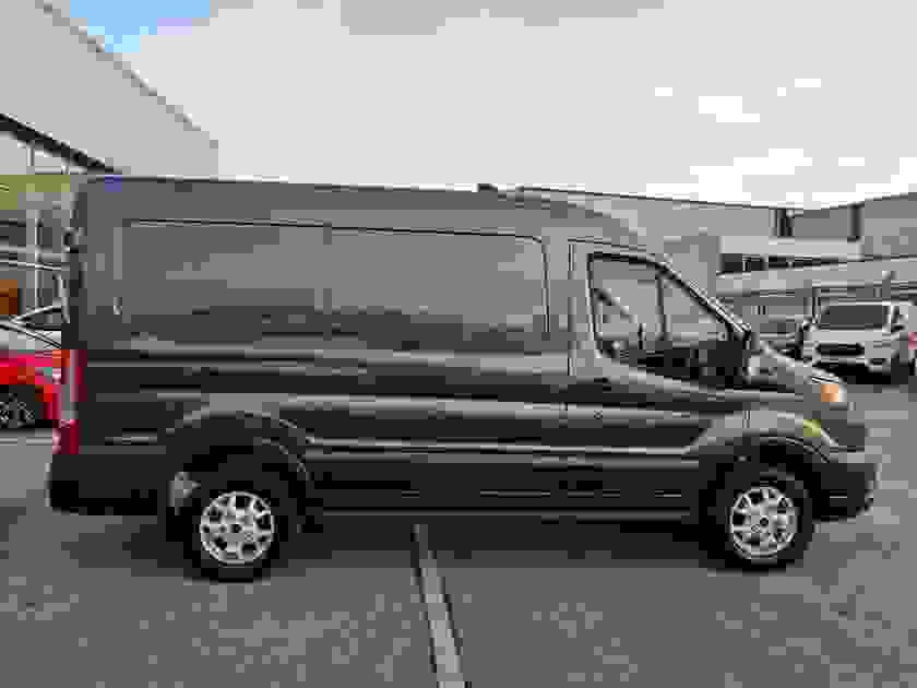 Ford E-Transit Photo at-e31f3d98226e415797e3767d7f6b4dd2.jpg