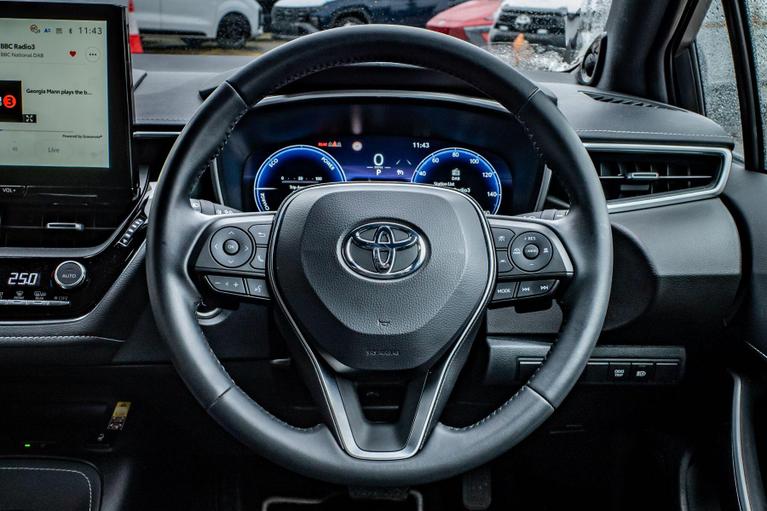 Used Toyota Corolla WR25TZV 13