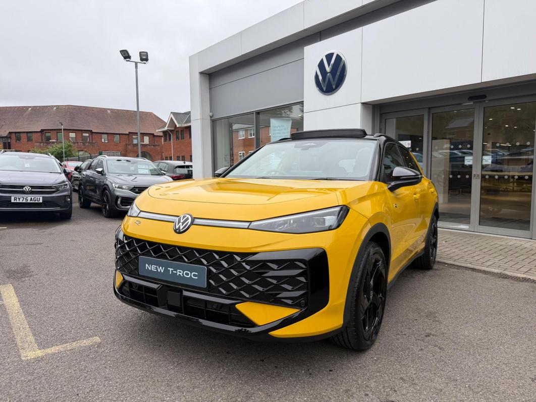 Volkswagen T-Roc 1.5 eTSI MHEV R-Line SUV 5dr Petrol Hybrid DSG Euro 6 (s/s) (150 ps)