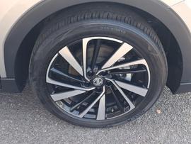 MG MG ZS Photo 9