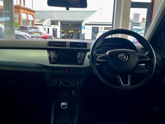 Skoda Fabia Photo at-e368c4f24f144a538774e5fcc659c62c.jpg