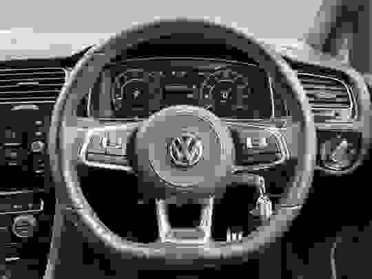 Volkswagen Golf Photo at-e37ed8547a7f481fbeccb06d92dc5172.jpg