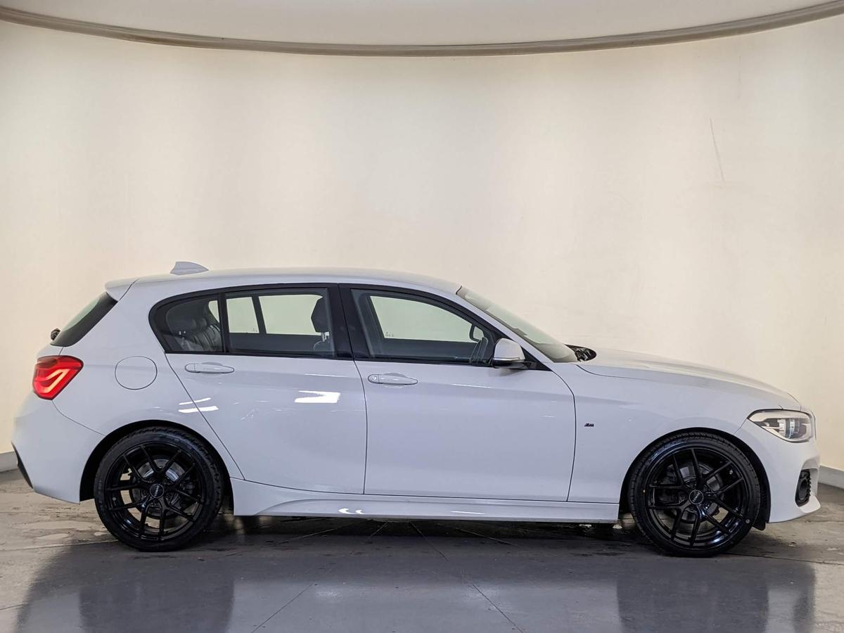 Side-by-side: New BMW 1 Series meets F20 1 Series M Sport