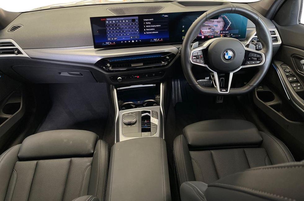 BMW 3 Series Photo at-e3a22768d14546d6adbeb5f311300ac2.jpg