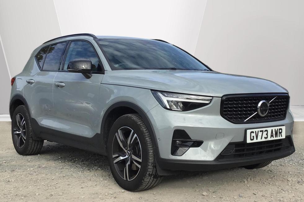 2023 Volvo XC40