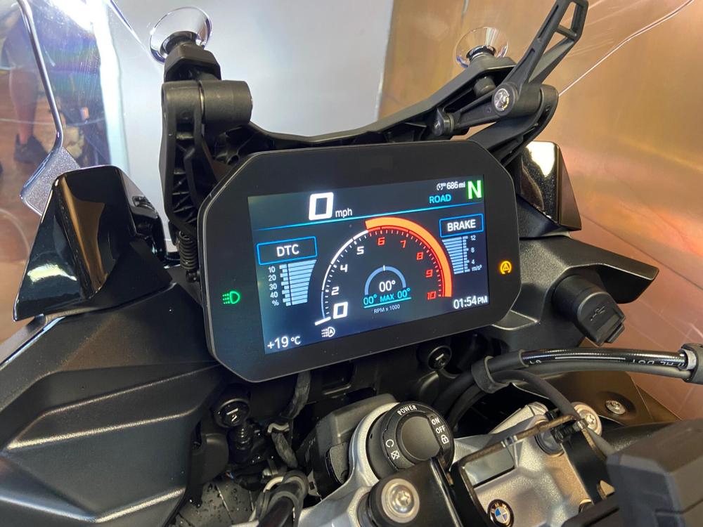 BMW F 900 XR Photo at-e3d01ae4cbbc44bd8fa4147fc8289873.jpg