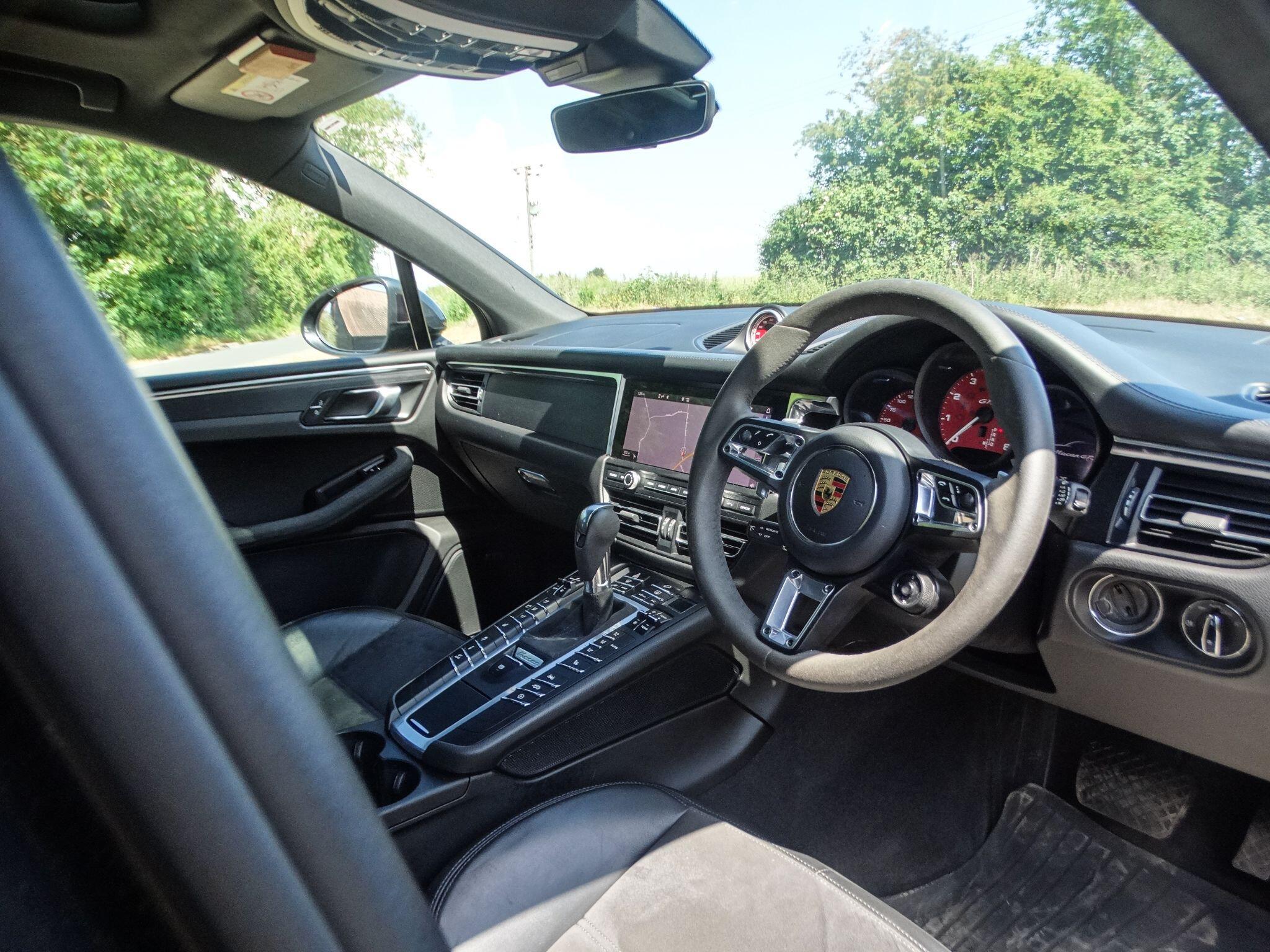 Porsche Macan 2.9T V6 GTS PDK 4WD Euro 6 (s/s) 5dr — photo 20