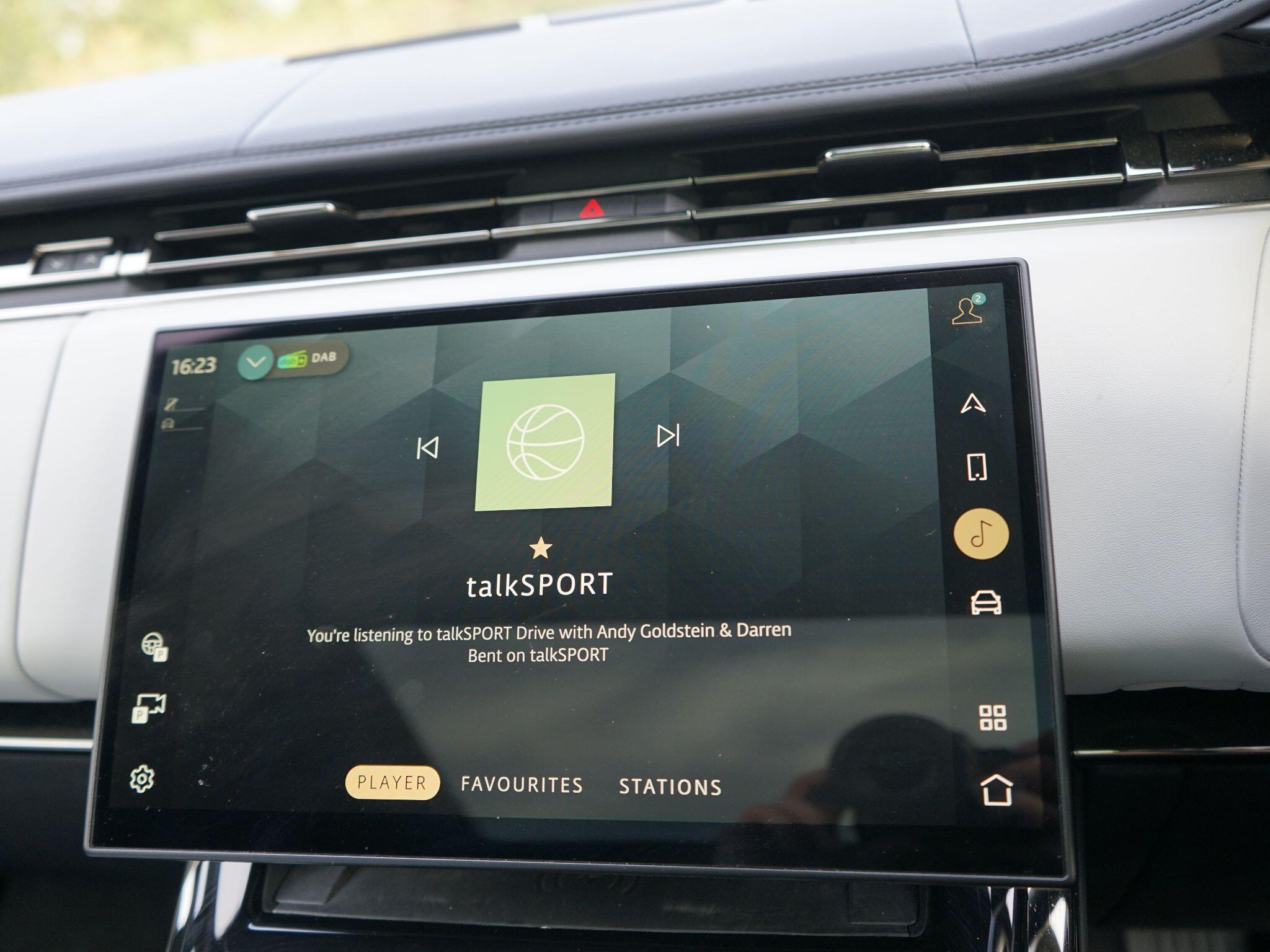 Land Rover Range Rover Sport 3.0 P440e 38.2kWh Autobiography Auto 4WD Euro 6 (s/s) 5dr — photo 28